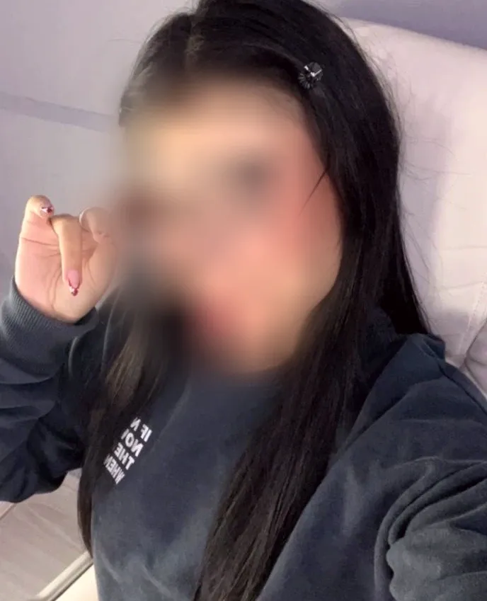 Saskia, 22